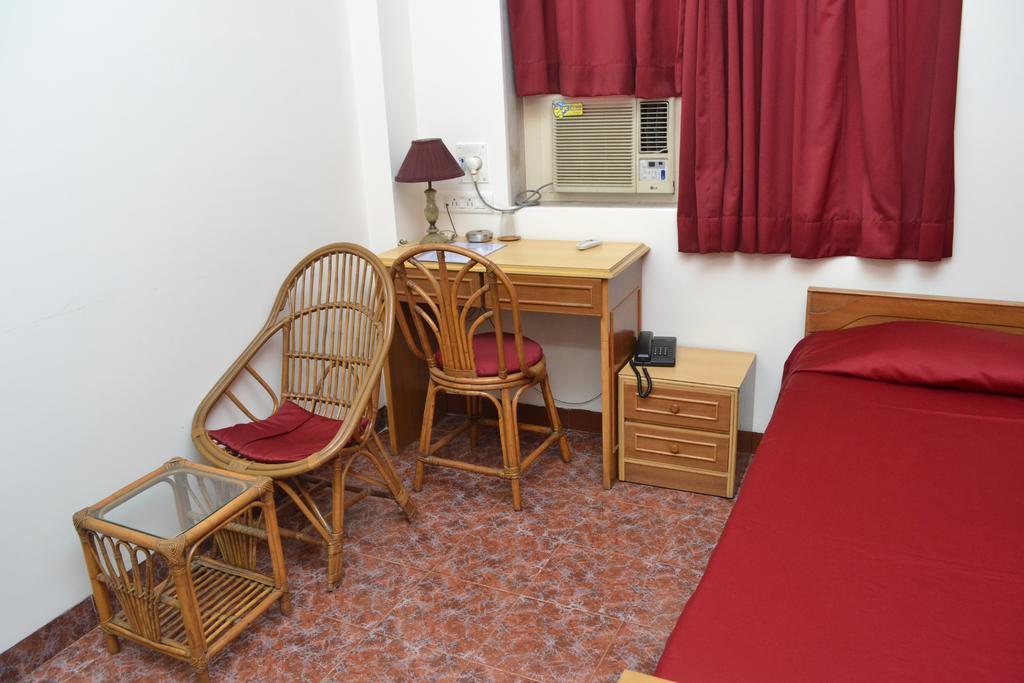 The Cottage Мумбай Екстериор снимка
